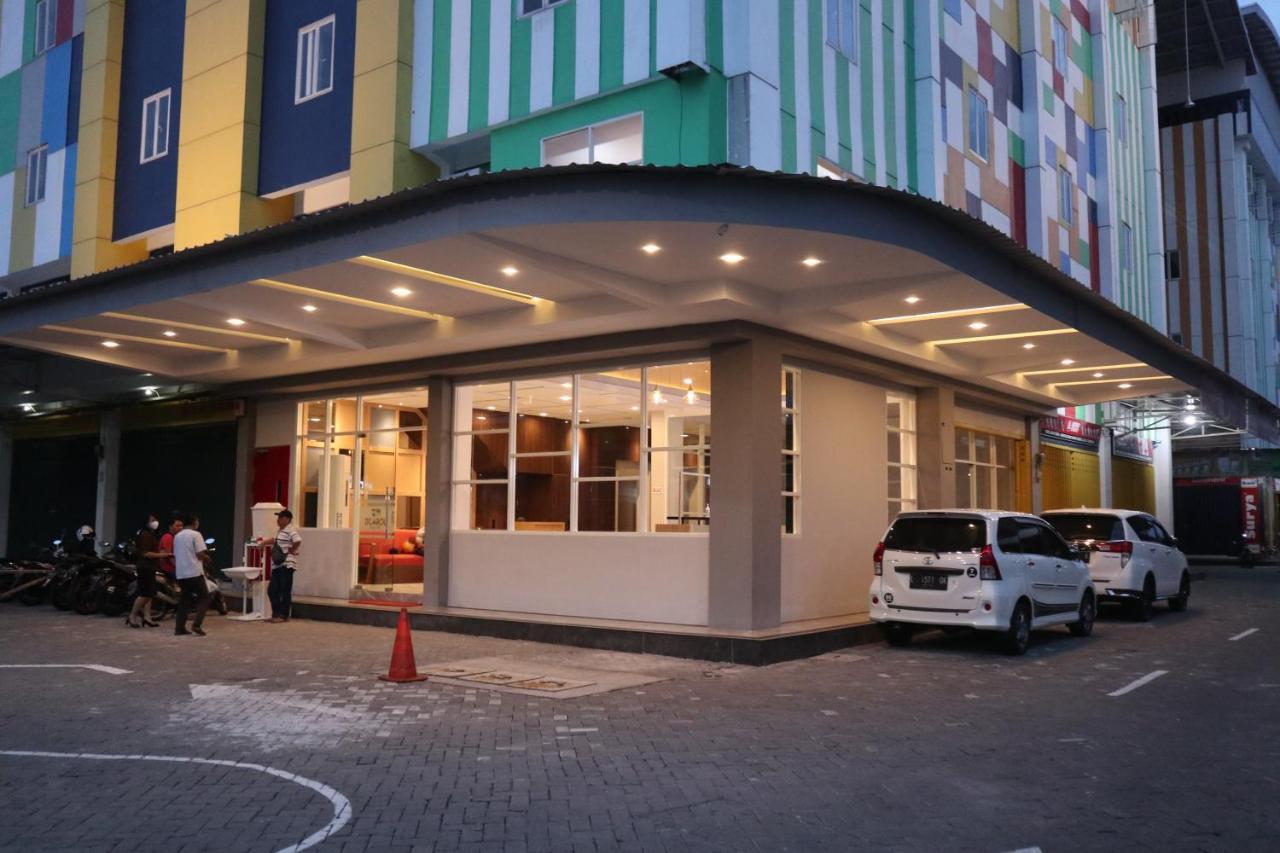 D'Carol Hotel 수라바야 외부 사진